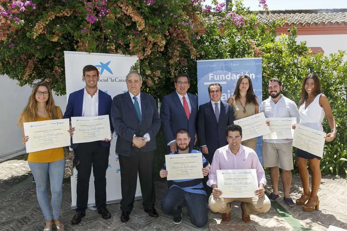 Becas y ayudas Instituto Cajasol Sevilla