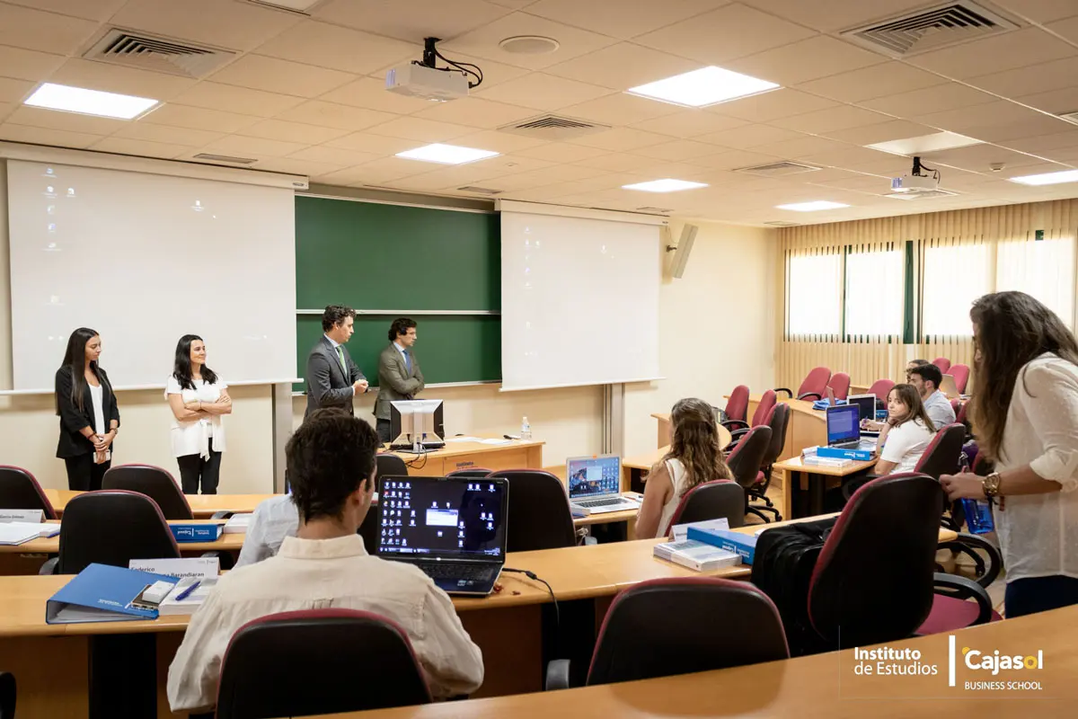 Masteres Escuela de Negocios en Sevilla Cajasol